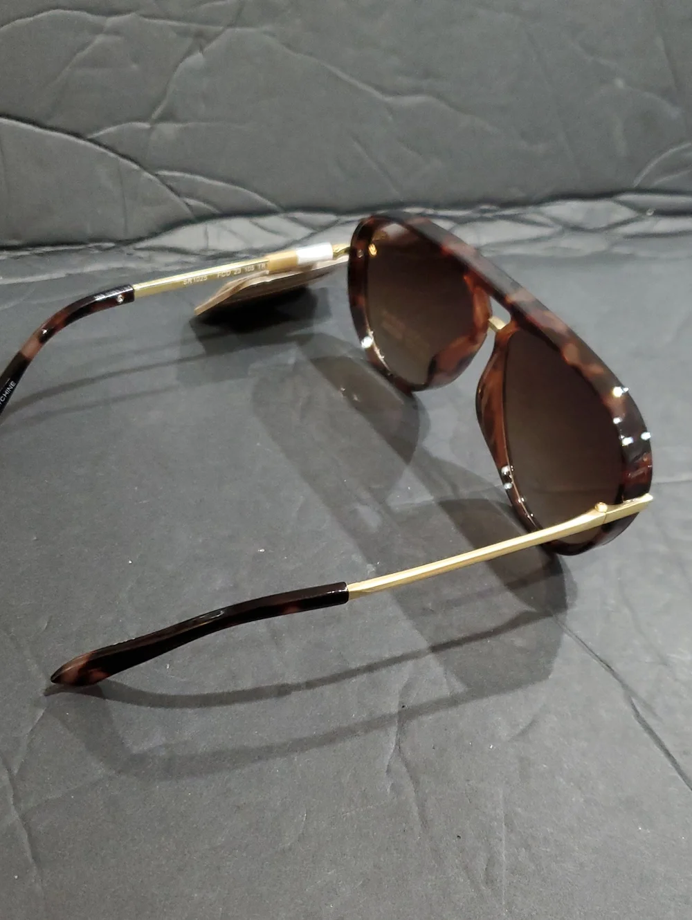 Frye sr1025 brown tortoiseshell thick rim Aviator style sunglasses brand new